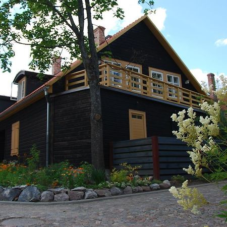 Saha Kluba Apartamenti Kuldīga Quarto foto